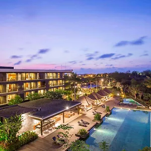 https://le-grande-bali.hotelsseminyak.net